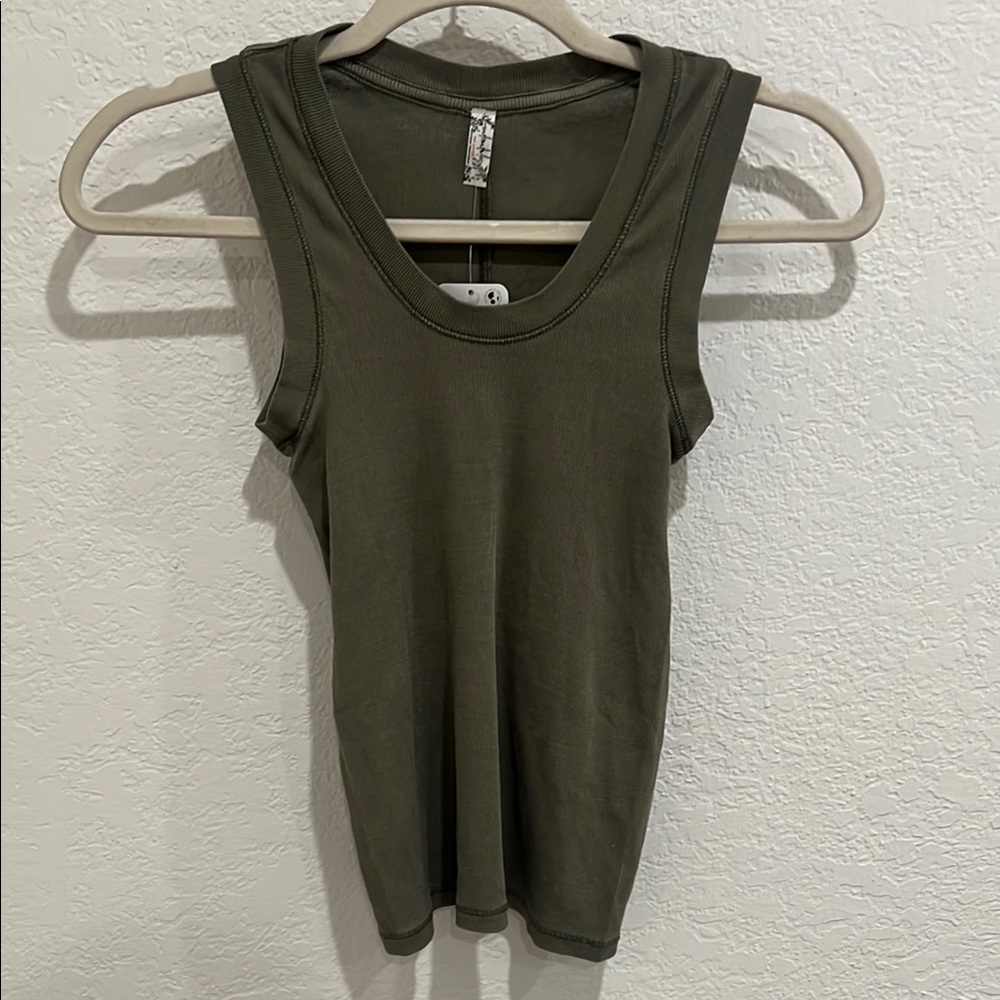 New-Free People Top